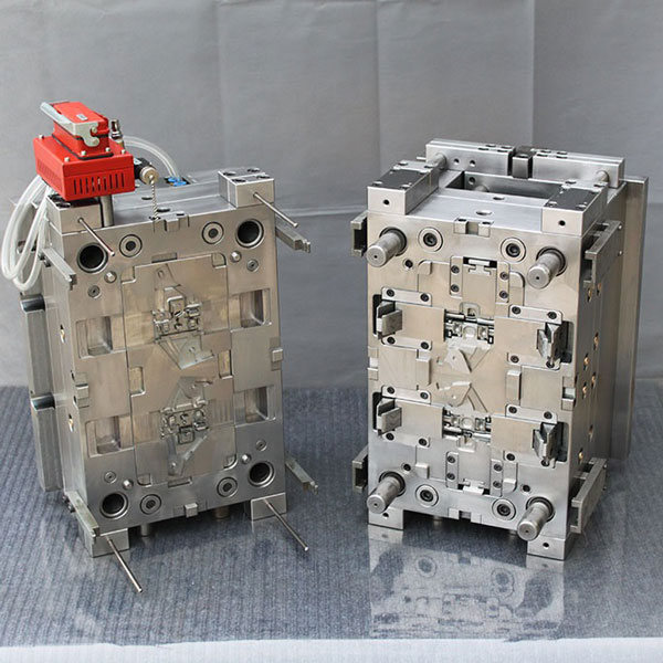 Molde de piezas de automoción